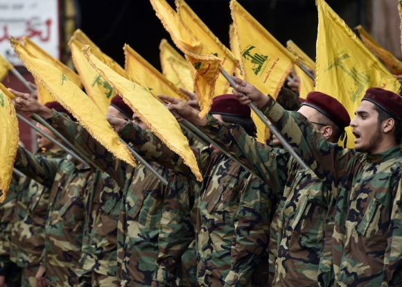 도널드 트럼프 미국 대통령이 지난해 9월 미국 버지니아주 콴티코에 위치한 해병기지에서 피트 헤그세스 국방부 장관이 소집한 전군 지휘관 회의에서 연설하고 있다. [사진=AFP/연합뉴스]