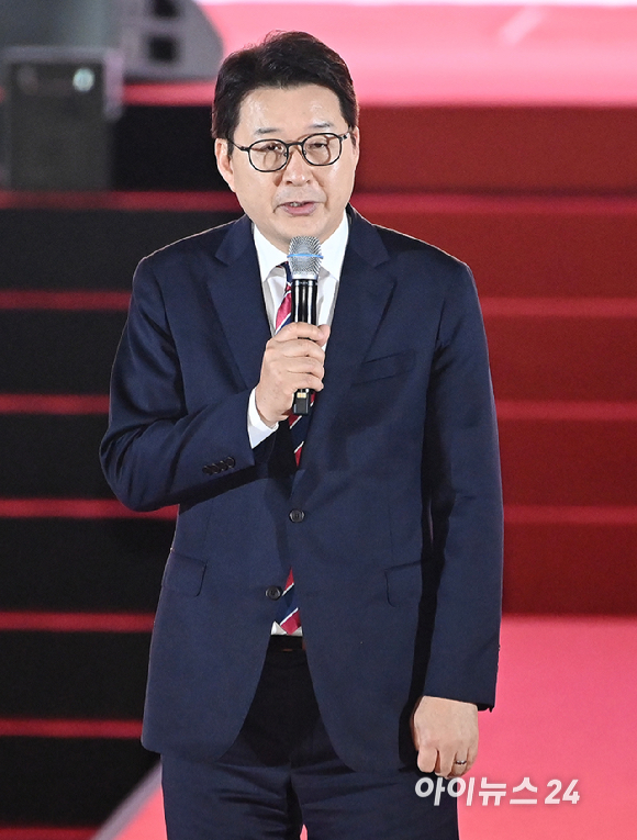 신동욱 국민의힘 최고위원 후보가 22일 오후 청주 오스코에서 열린 제6차 전당대회에서 비전 발표를 하고 있다. [사진=곽영래 기자]