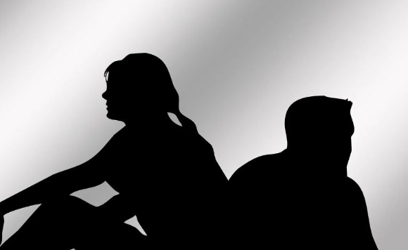 돌싱남 4명 중 1명은 전 배우자와의 결혼 생활 도중 '쇼핑'을 할 때 말다툼이 잦았던 것으로 나타났다. 본 기사와 무관한 이미지. [사진=픽사베이]