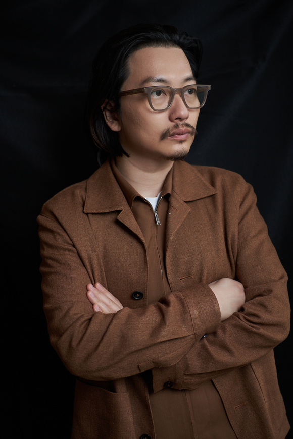 이동휘가 서울 종로구 삼청동의 한 카페에서 디즈니+ 오리지널 시리즈 '카지노' 종영 인터뷰를 진행했다. [사진=월트디즈니컴퍼니코리아]