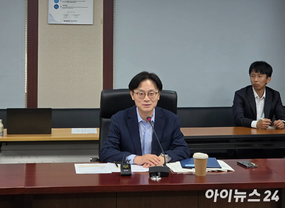 김정관 산업통상부 장관 [사진=황세웅 기자]