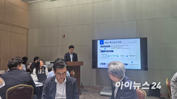 예산 심의에 인공지능이 도입되면서 '종이없는' 심의가 가능해져 행정 부담이 크게 줄 것으로 기대된다. [사진=과기정통부]