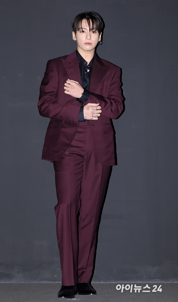 그룹 방탄소년단(BTS) 정국이 2월 12일 오후 서울 강남구 논현동 STRX하우스에서 열린 위블로 글로벌 앰버서더 어나운스먼트 이벤트 포토월 행사에 참석하고 있다. [사진=정소희 기자]