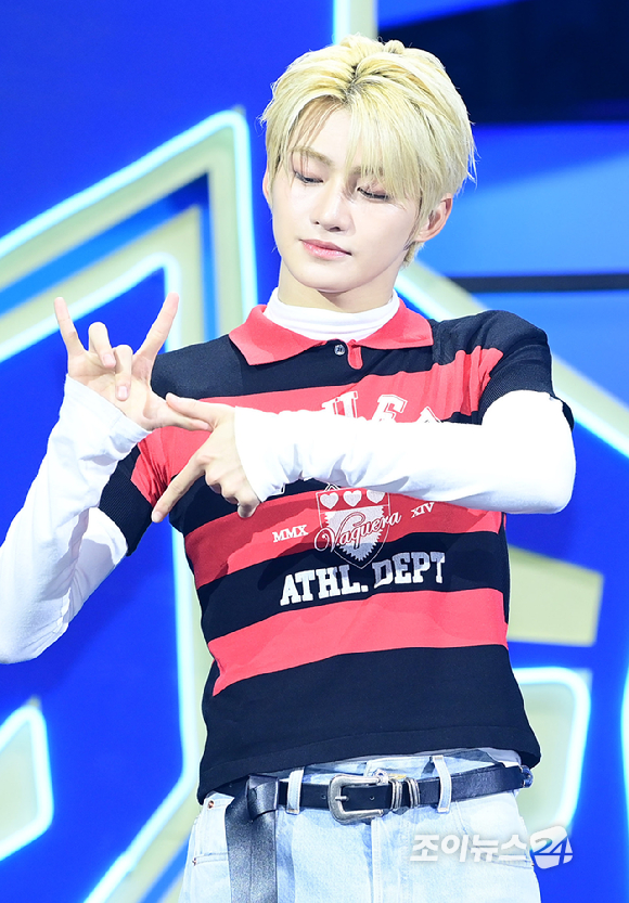 그룹 투어스 지훈이 13일 오후 서울 광진구 예스24라이브홀에서 열린 투어스(TWS) 네 번째 미니앨범 'play hard' 발매 쇼케이스에 참석하고 있다. [사진=정소희 기자]