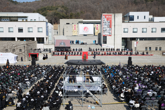 서울예술대학교 23학번 신입생 설하루. [사진=서울예술대학교 ]
