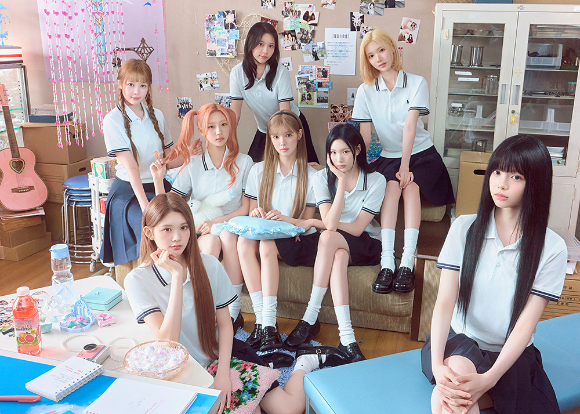하츠투하츠, 오늘(12일) 日 정식 데뷔…'ICONIC HEART' 발표