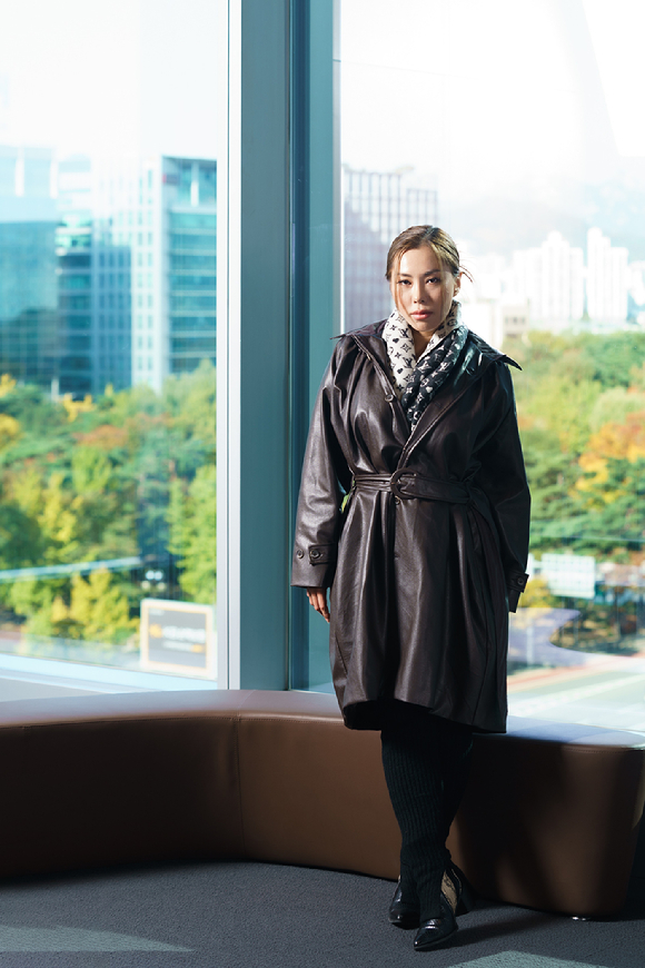 리정(YGX), 가비(라치카), 효진초이(원트), 노제(웨이비), 리헤이(코카N버터), 모니카(프라우드먼), 허니제이(홀리뱅), 아이키(훅)이 29일 '스트릿 우먼 파이터' 종영 기념 온라인 기자간담회에서 포즈를 취하고 있다. [사진=Mnet]