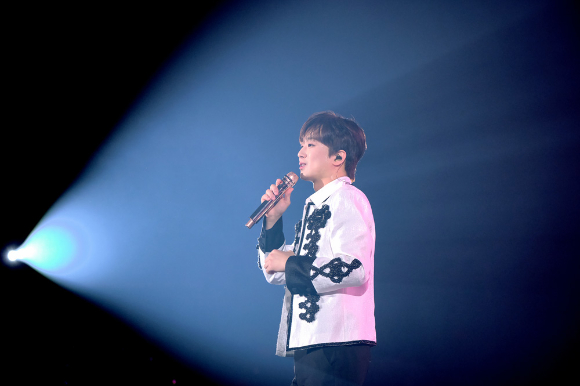 '이찬원 콘서트 찬가: 디어 마이 찬스' [사진=CGV ICECON]