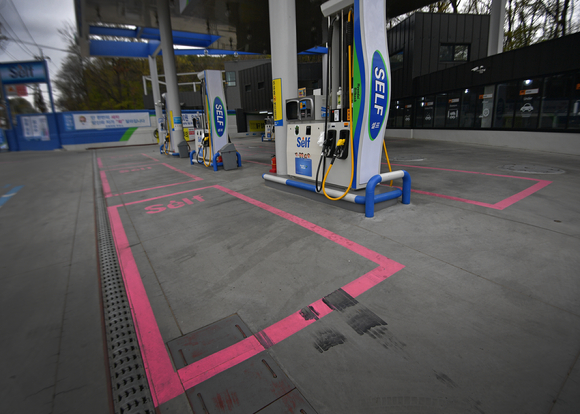 국제유가 하락과 정제마진 약세 등의 요인이 맞물려 상반기 실적 고공행진을 펼치던 정유업계의 3분기 전망이 불투명하다. [사진=아이뉴스24 DB]