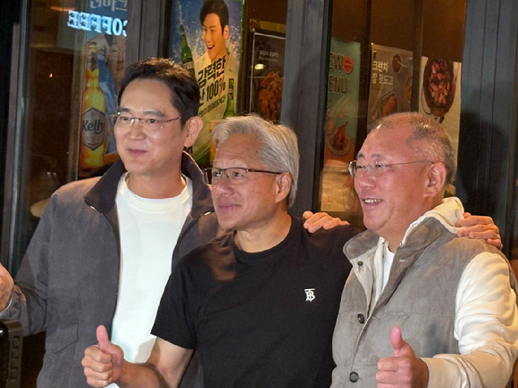 이재용 삼성전자 회장, 젠슨 황 엔비디아 최고경영자(CEO), 정의선 현대차그룹 회장 [사진=권서아 기자]