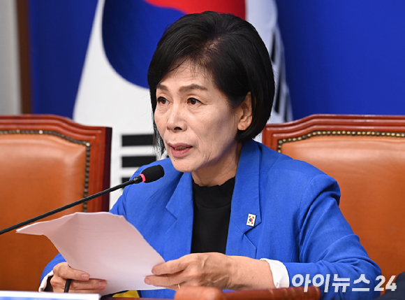 최민희 더불어민주당 최고위원이 31일 서울 여의도 국회에서 열린 최고위원회의에서 발언하고 있다. [사진=곽영래 기자]