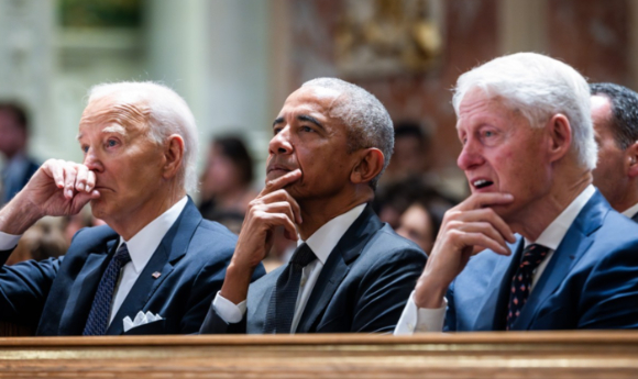 민주당 소속 전직 미국 대통령 3인이 도널드 트럼프 미국 대통령을 공개적으로 비판했다. 사진은 왼쪽부터 조 바이든, 버락 오바마, 빌 클린턴 전직 대통령. [사진=EPA/연합뉴스]