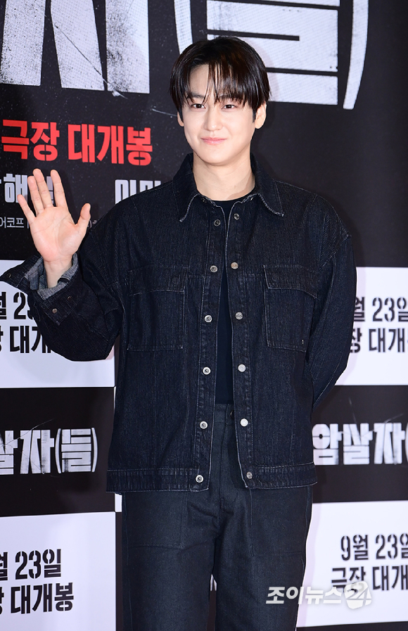 배우 김범이 21일 서울 송파구 롯데시네마 월드타워에서 열린 영화 '암살자(들)'(감독 허진호) VIP 시사회에 참석하고 있다. [사진=정소희 기자]