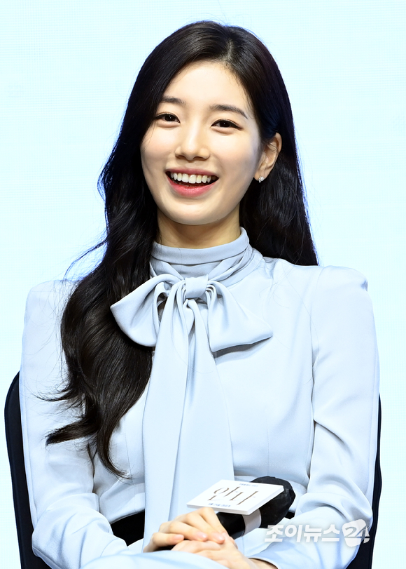 배우 수지가 21일 오전 여의도 콘래드서울에서 열린 쿠팡플레이 시리즈 '안나' 제작발표회에 참석하고 있다. [사진=정소희 기자]