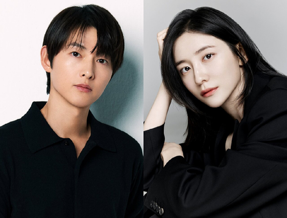 배우 송중기 박지현이이 '러브 클라우드'로 호흡을 맞춘다. [사진=각 소속사 ]