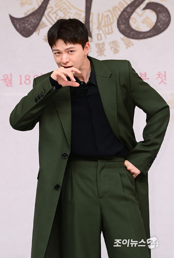 배우 육성재가 17일 오후 서울 양천구 목동 SBS 사옥에서 진행된 SBS 새 금토드라마 '귀궁' 제작발표회에 참석하고 있다. [사진=정소희 기자]