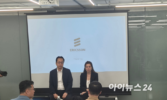 벨 톰바즈 에릭슨 코리아 파트너스 CEO가 발표를 하고 있다. [사진=서효빈 기자]
