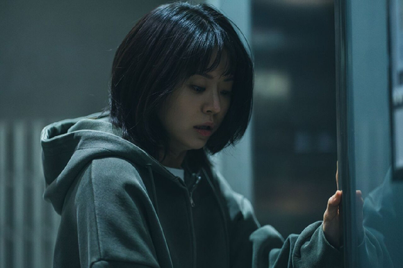 배우 전소영이 '아너 : 그녀들의 법정'에서 열연하고 있다. [사진=KT스튜디오지니]