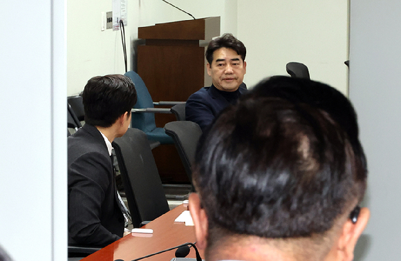 국민의힘 초&middot;재선 중심의 소장파 모임인 '대안과 미래'가 10일 국회 의원회관에서 모임을 열고 있다. 2026.2.10 [사진=연합뉴스]