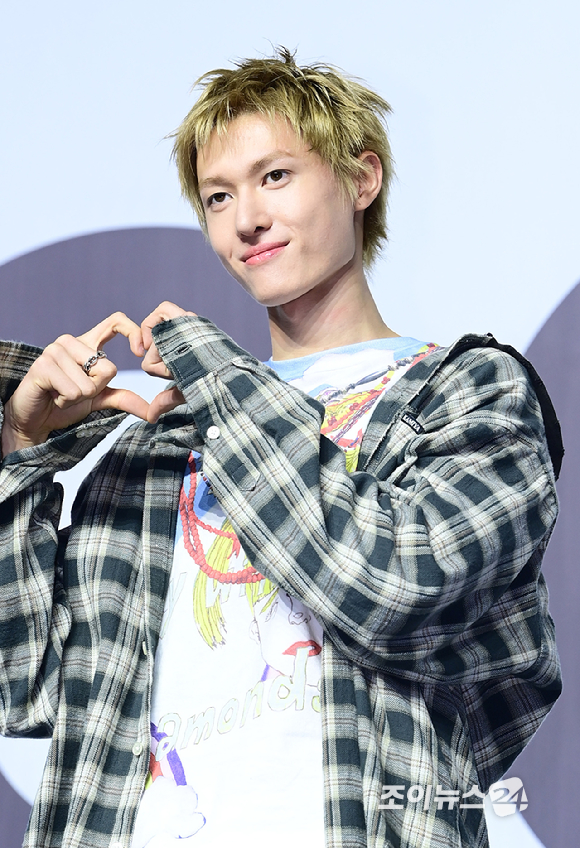 그룹 코르티스 마틴이 18일 오후 서울 용산구 블루스퀘어에서 열린 코르티스(CORTIS) 데뷔 쇼케이스 '컬러 아웃사이드 더 라인스'(COLOR OUTSIDE THE LINES)에 참석하고 있다. [사진=정소희 기자]