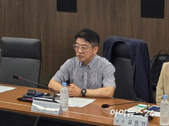 양기욱 산업자원안보실장이 10일 대한상공회의소에서 진행된 석유화학 업계 간담회에서 발언하고 있다. [사진=최란 기자]