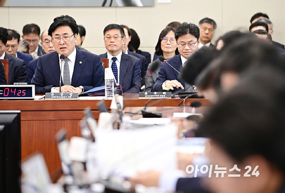 25일 국회 과학기술정보방송통신위원회 종합 국정감사가 진행되고 있다. [사진=곽영래 기자]