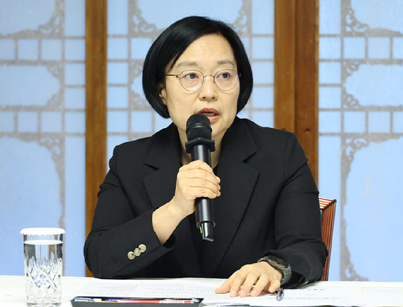 한성숙 국무총리가 5일 서울 종로구 삼청동 총리공관에서 열린 고위당정협의회에서 발언하고 있다. 2026.7.5 [사진=연합뉴스]