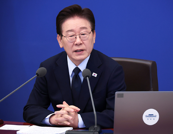 이재명 대통령이 6일 청와대에서 열린 국무회의 겸 비상경제점검회의에서 발언하고 있다. 2026.5.6 [사진=연합뉴스]