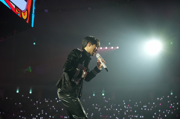 가수 이찬원이 '2025-26 이찬원 콘서트 '찬가 : 찬란한 하루''를 개최하고 팬들을 만나고 있다. [사진=대박기획]