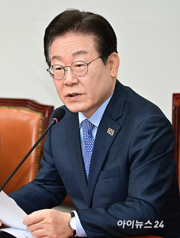 이재명 더불어민주당 대표가 14일 오전 서울 여의도 국회에서 열린 최고위원회의에서 발언하고 있다. [사진=곽영래 기자]