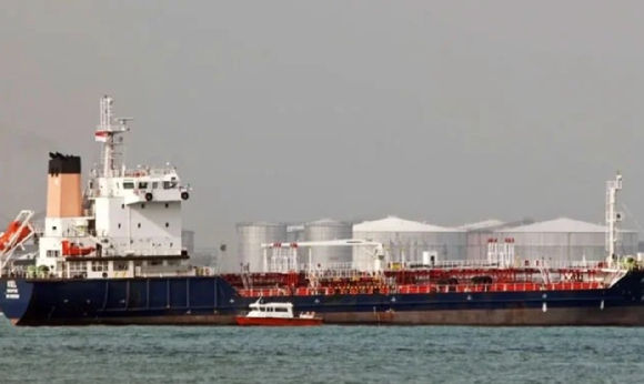 인도가 나포한 이란산 석유 운반 유조선. [사진=파키스탄 지오뉴스 홈페이지 캡처/연합뉴스]