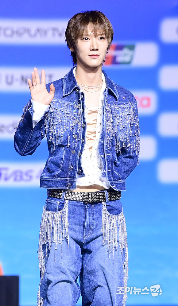 NCT 텐(TEN)이 9일 오후 경기도 일산 킨텍스에서 열린 2026 SBS 가요대전 Summer 블루카펫 행사에 참석하고 있다. [사진=정소희 기자]