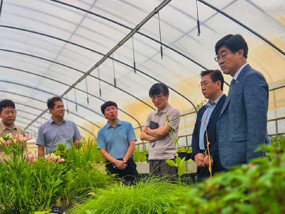 한국수목원정원관리원이 전국 민간정원에 국산 정원식물을 보급한다. [사진=한국수목원정원관리원]