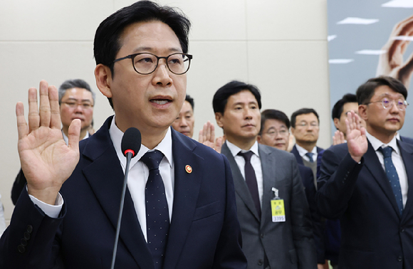 [2026 국감] 배경훈 부총리 "AI 3대 강국 입지 강화⋯과학기술·청년·지역 성장 집중"