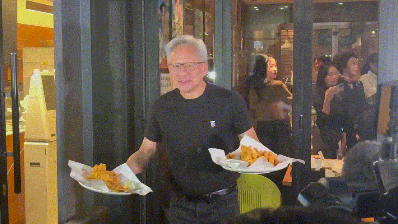 이재용 삼성전자 회장(왼쪽부터), 젠슨 황 엔비디아 최고경영자, 정의선 현대자동차그룹 회장 [사진=권서아 기자]