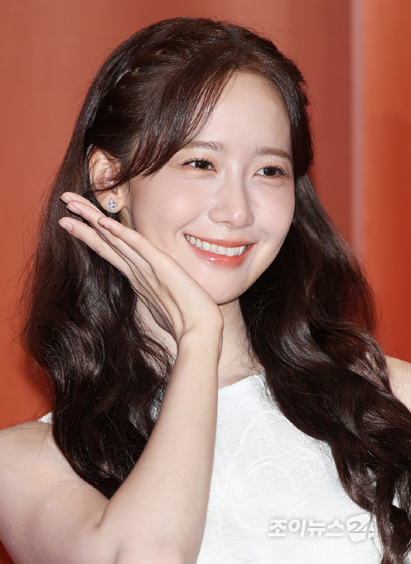 [포토] &apos;폭군도 반한 미모&apos; 윤아, 사슴이 사람을 홀리네~