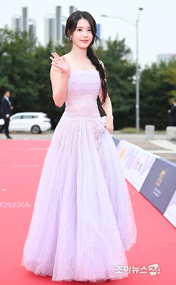 [포토] 아이유, 빛나는 아름다움