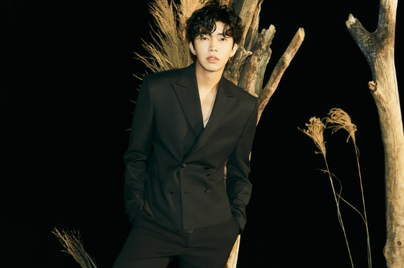 임영웅의 '사랑은 늘 도망가'가 금영 노래방 2022년 연간 차트 정상에 올랐다. 사진은 임영웅 이미지. [사진=물고기뮤직]