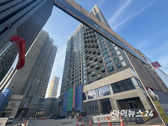 서울 성북구 보문동 '보문 센트럴 아이파크' 시공 현장. [사진=김민지 기자]