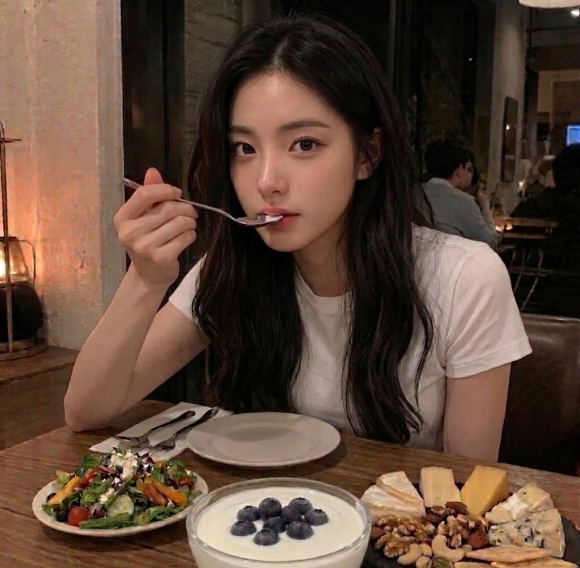 공복 유지와 채식 병행 방식으로 일부 2형 당뇨병 환자의 혈당 수치가 개선된다는 연구 결과가 나왔다. 본 기사와 무관한, AI 생성 이미지. [사진=제미나이 생성 이미지]