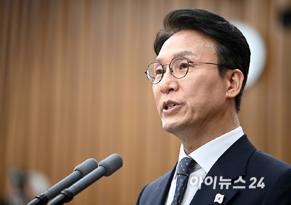 김민석 국무총리 후보자가 24일 서울 여의도 국회에서 열린 국무총리(김민석) 임명동의안 심사를 위한 인사청문회에서 모두발언을 하고 있다. [사진=곽영래 기자]