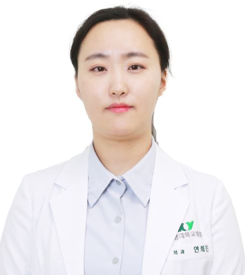 23개월 아이가 장난감 자석 33개를 삼켜 대학병원에서 긴급수술을 받는 일이 발생했다. 사진은 A군의 X-ray 촬영 결과. [사진=KBS 보도화면 캡처]