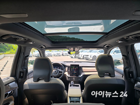 볼보 '신형 XC90'. [사진=김종성 기자]