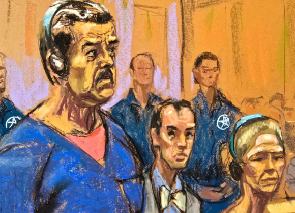 구치소에서 법정으로 강제이송되는 마두로 부부. [사진= EPA/연합뉴스]