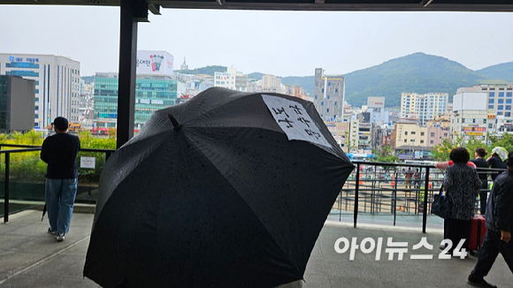 국민의힘 김문수 대선 후보가 2일 오전 제주시 동문로터리에서 유세를 하고 있다. 2025.6.2 [사진=연합뉴스]