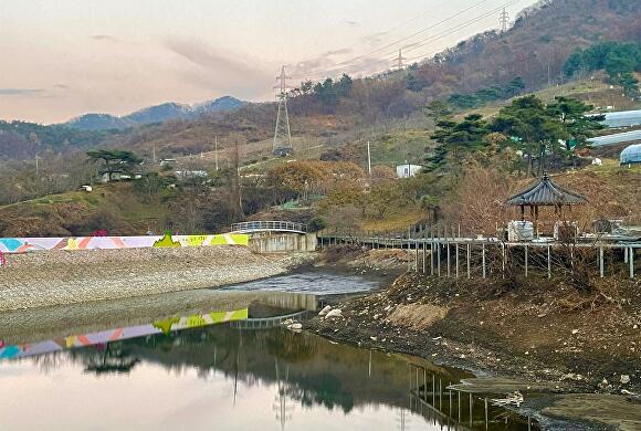 군북면 자모저수지 전경. [사진=옥천군]