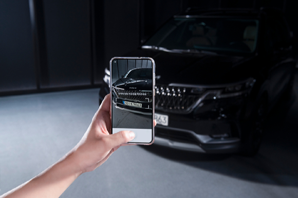 22일 경기도 화성 현대차∙기아 남양연구소에서 열린 '2025 아이디어 페스티벌'에서 참가자가 발표하고 있다. [사진=김종성 기자]