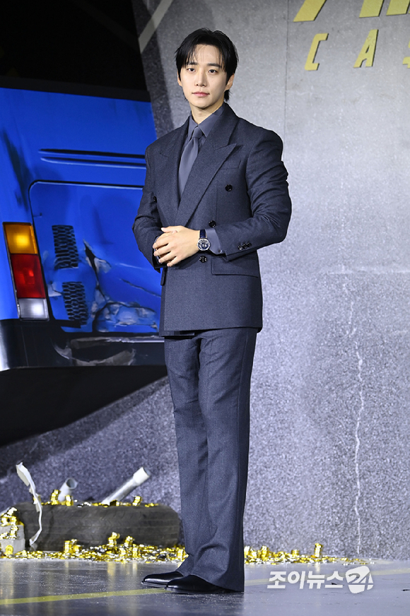 배우 이준호가 22일 오전 서울 강남구 삼성동 웨스틴 서울 파르나스에서 열린 넷플릭스 시리즈 '캐셔로' 제작발표회에 참석해 포즈를 취하고 있다. [사진=문수지 기자]