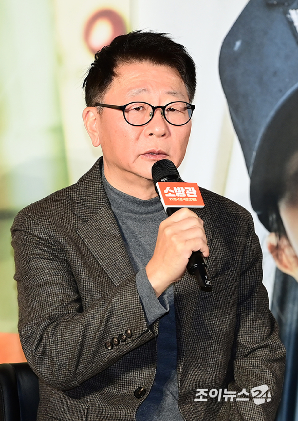 영화감독 곽경택이 8일 오전 서울 용산구 CGV 용산아이파크몰에서 열린 영화 '소방관' (감독 곽경택) 제작보고회에 참석하고 있다. [사진=정소희 기자]