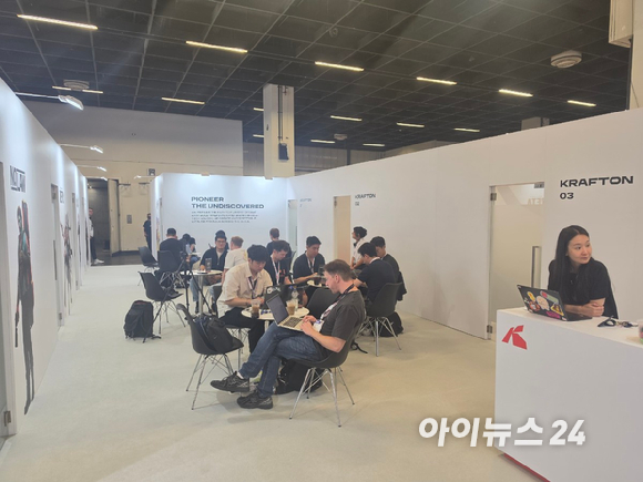 26일(현지시간) &lsquo;게임스컴 2026&rsquo; B2B 전시장에 마련된 엔씨 부스 전경. [사진=곽민구 기자]